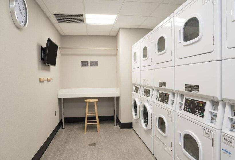 فندق Residence Inn By Marriott Milwaukee West