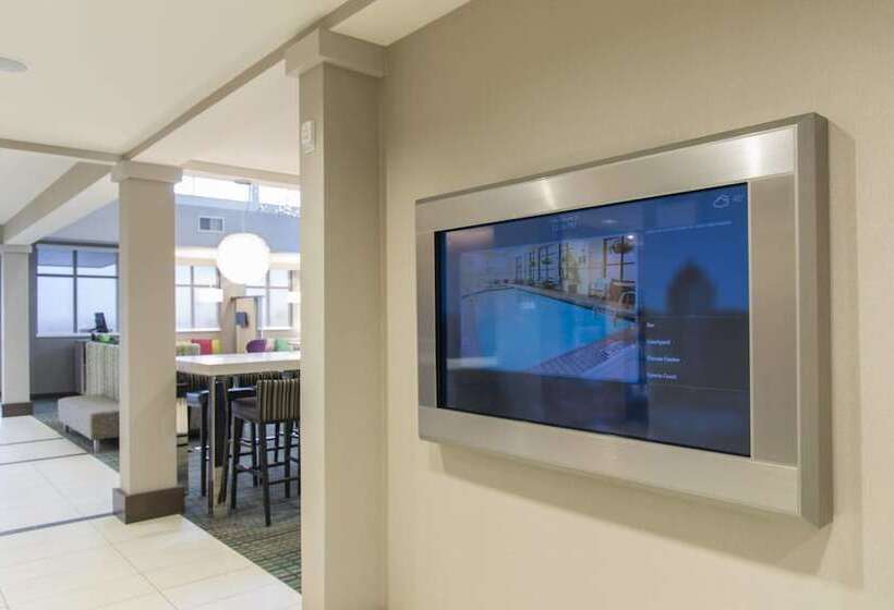 فندق Residence Inn By Marriott Milwaukee West