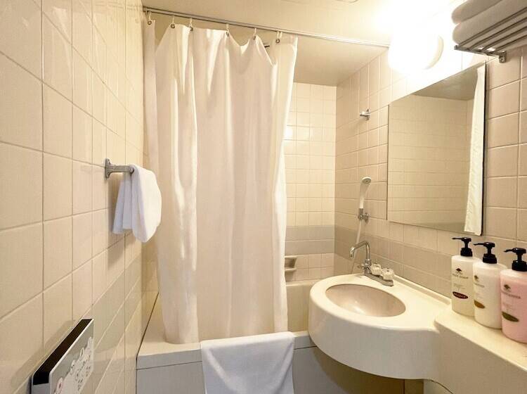 בית מלון כפרי Royal Oak Gotanda