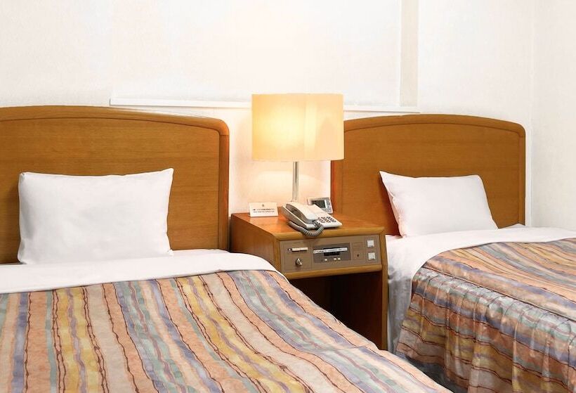 בית מלון כפרי Royal Oak Gotanda