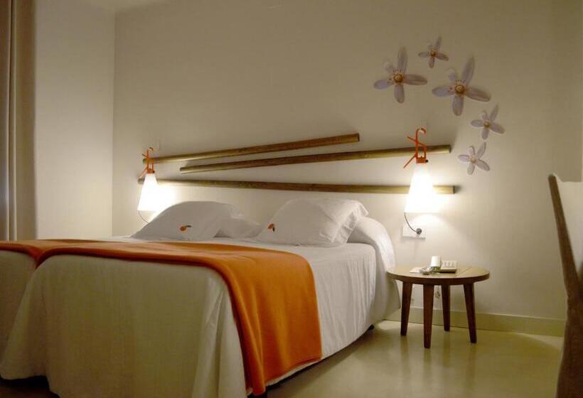 فندق Tarongeta   Adults Only