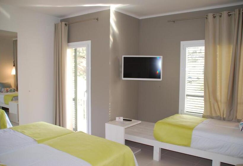 فندق Tarongeta   Adults Only