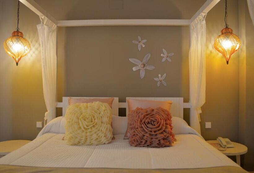 فندق Tarongeta   Adults Only