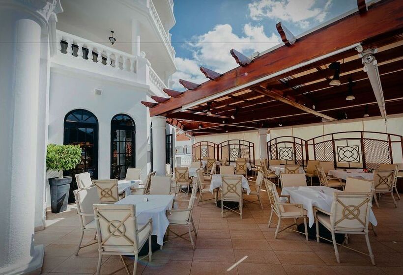 Hollywood Mirage   Excel Hotels & Resorts