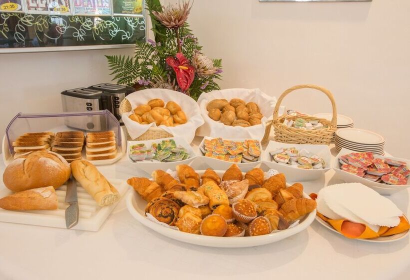 Hollywood Mirage   Excel Hotels & Resorts