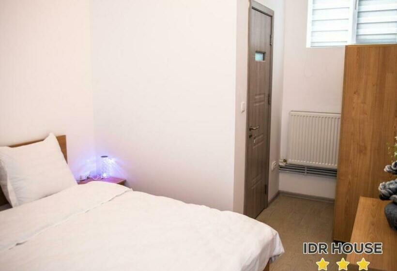 فندق Idr House