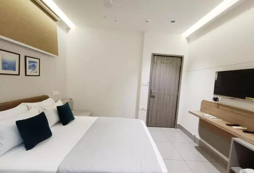 Kant By Gohotels   Near Shree Dwarkadhish Temple