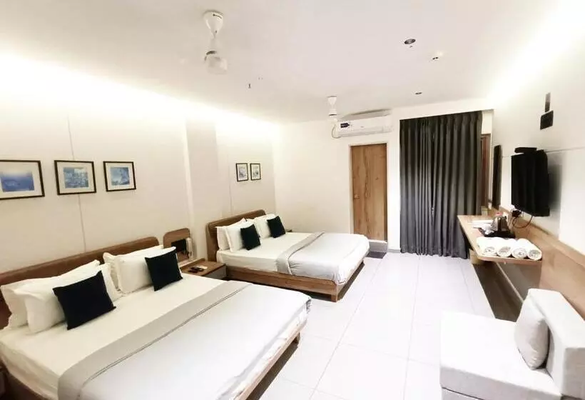 Kant By Gohotels   Near Shree Dwarkadhish Temple