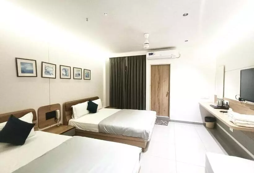 Kant By Gohotels   Near Shree Dwarkadhish Temple