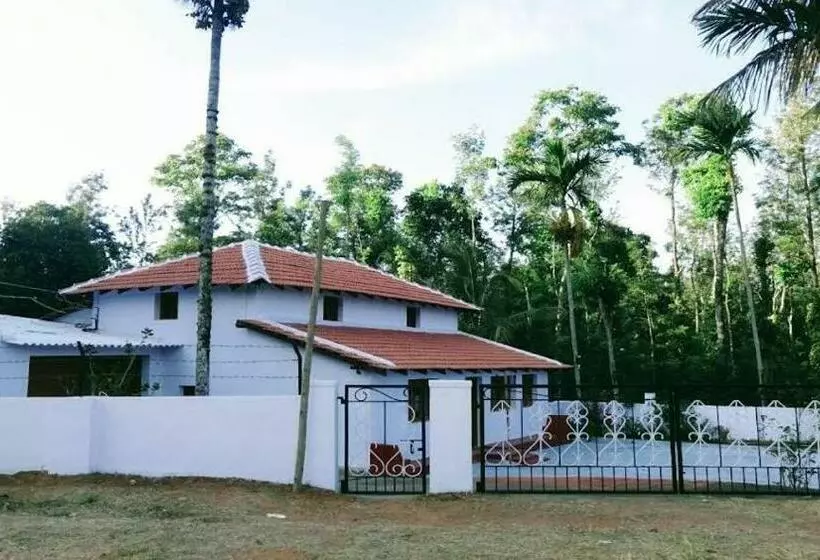 ユースホステル Lostel Malgudi Home