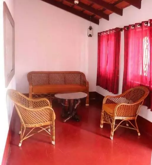 ユースホステル Lostel Malgudi Home