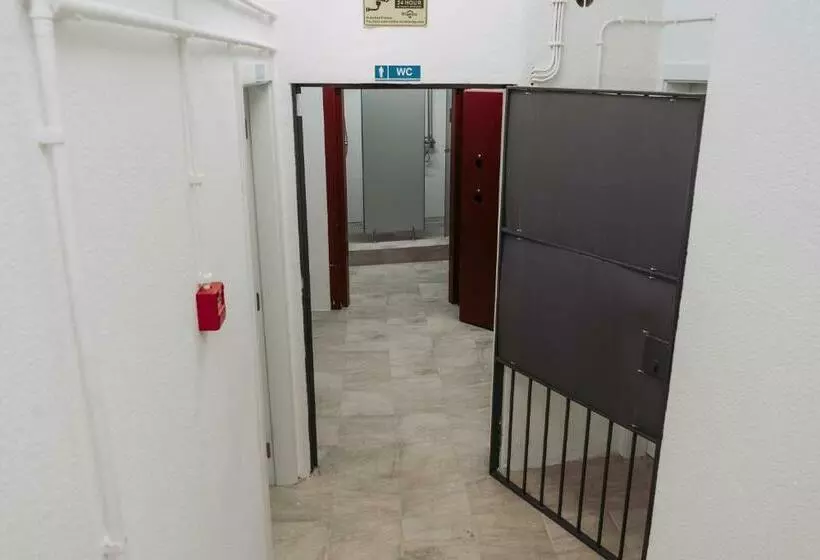 Retkeilymaja Middle Point