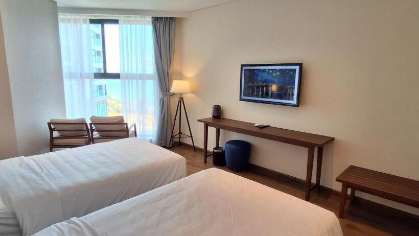 בית מלון כפרי Apec Mandanla Mũi Né