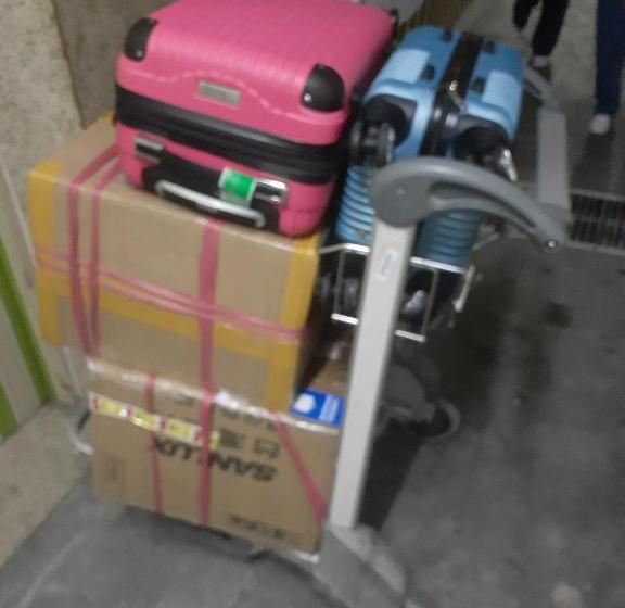 هتل Bluesky Tan Son Nhat Golf Center