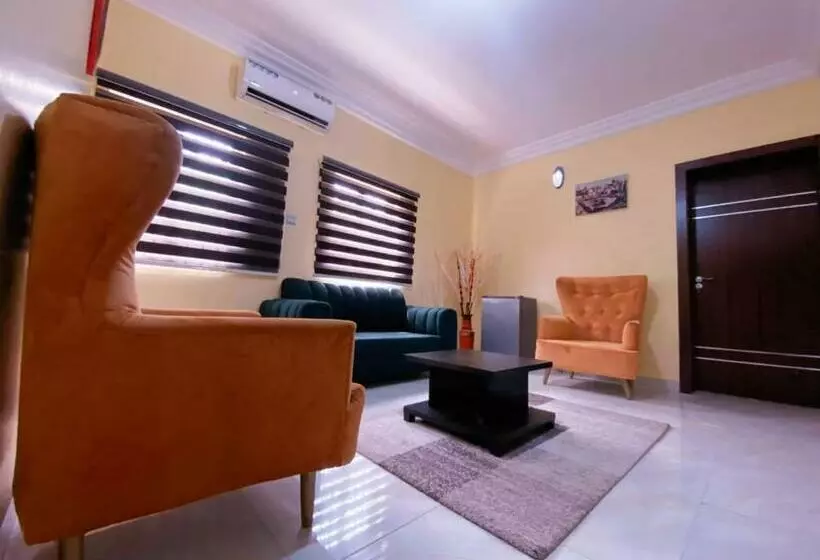 هتل Mok Apartments & Suites