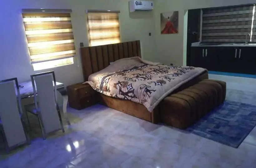 هتل Mok Apartments & Suites