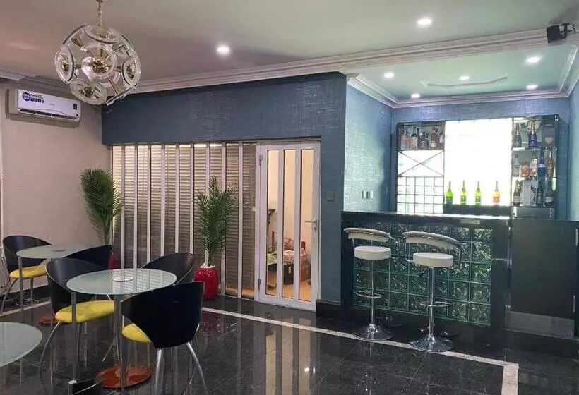 هتل Mok Apartments & Suites