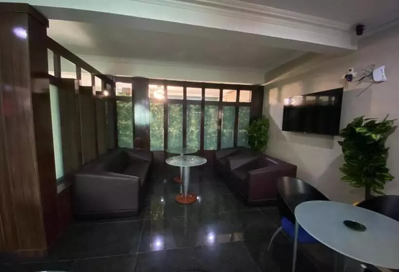 هتل Mok Apartments & Suites