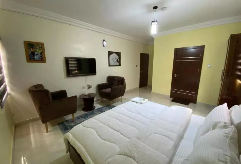 هتل Mok Apartments & Suites