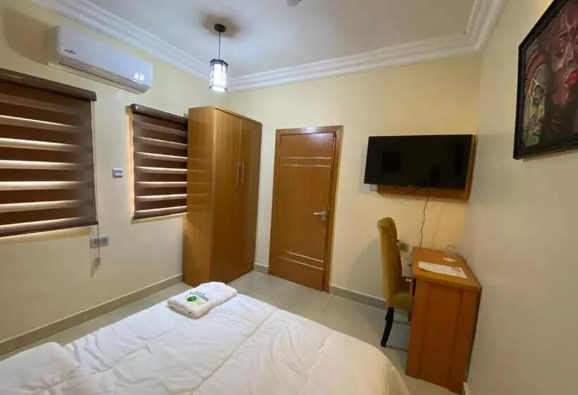 هتل Mok Apartments & Suites