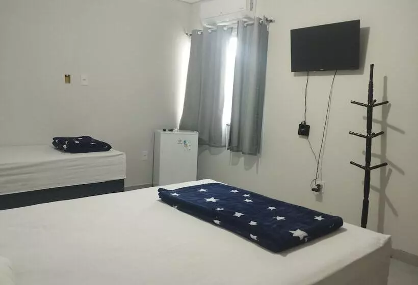 Hotelli Pousada Gomes