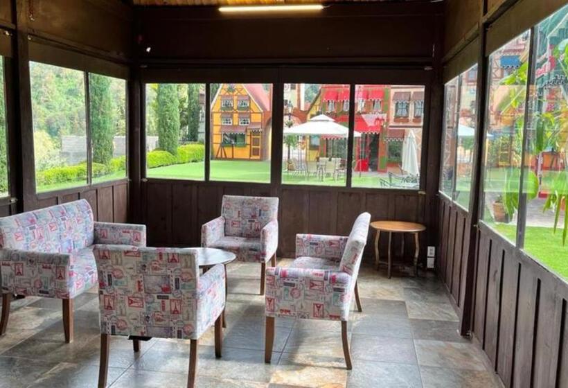 هتل Villa Claus Inn