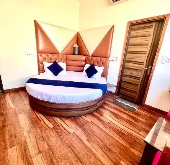 ホテル Woodcrest Zirakpur Chandigarh  Best Family