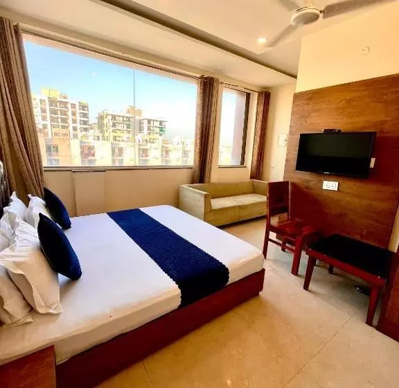 ホテル Woodcrest Zirakpur Chandigarh  Best Family