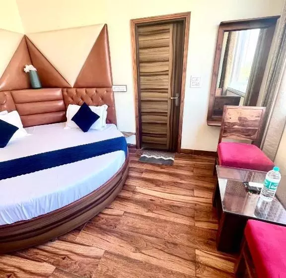 ホテル Woodcrest Zirakpur Chandigarh  Best Family