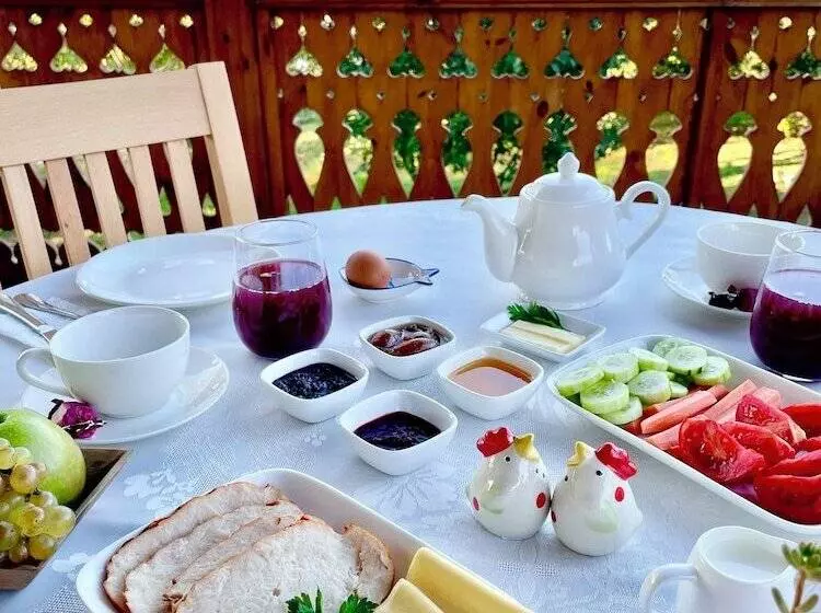 پانسیون Friendly Home