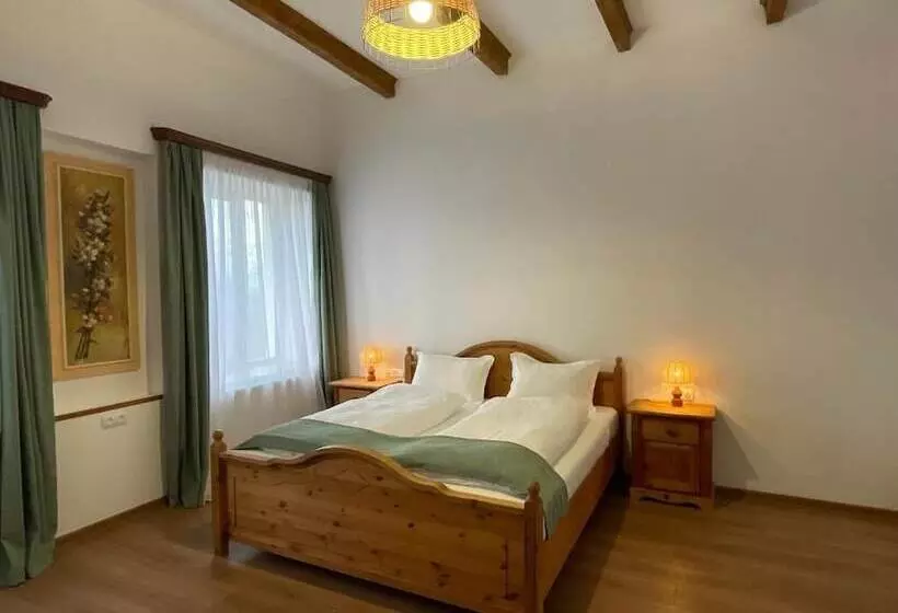 پانسیون Friendly Home