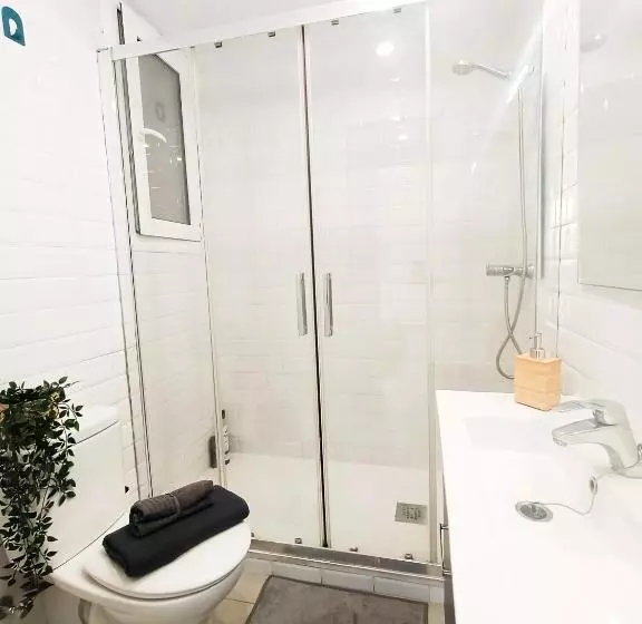 هاستل Private Rooms In Heart Of Barcelona