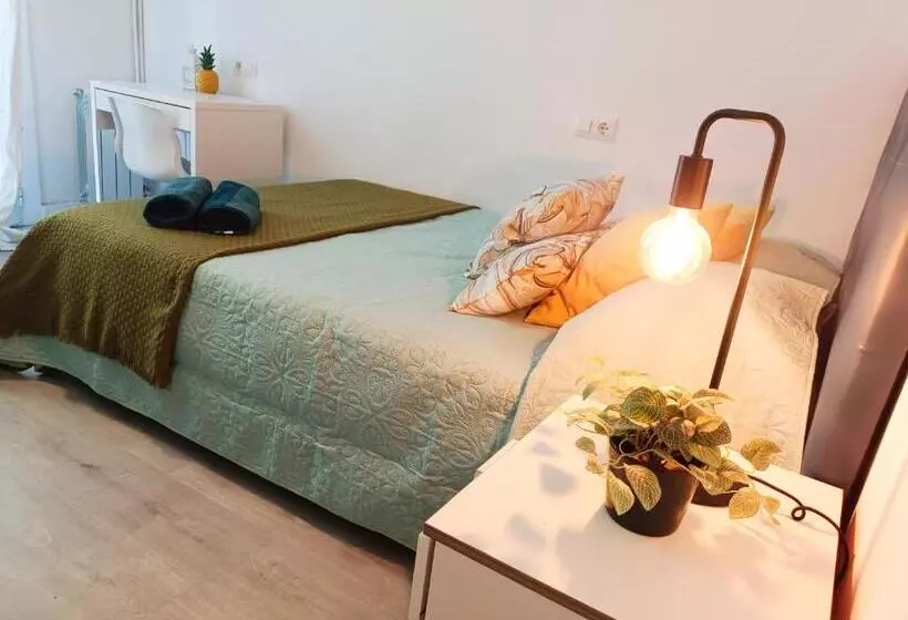 هاستل Private Rooms In Heart Of Barcelona