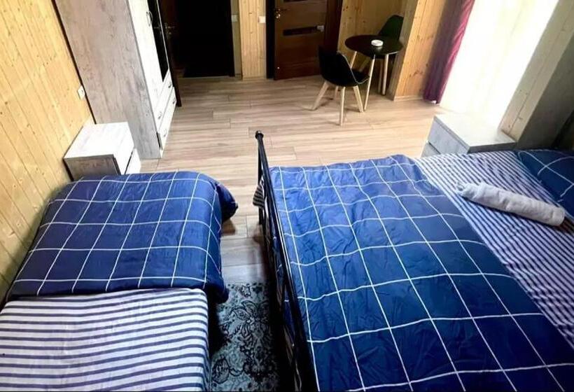 Bismillah Hotel And Restaurent