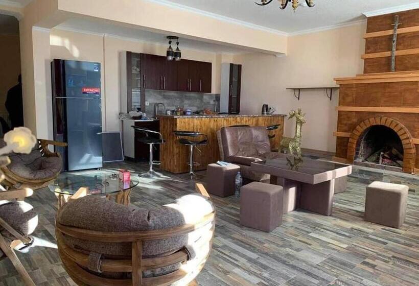 Bismillah Hotel And Restaurent