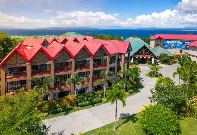 H Resort   The Coral Cliff