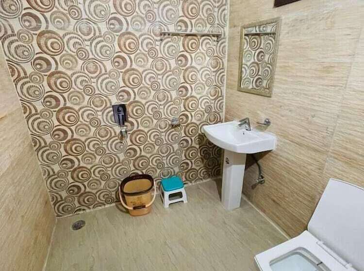 בית מלון כפרי Kohinoor And Restaurant