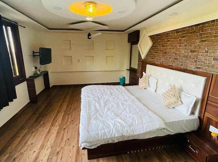 בית מלון כפרי Kohinoor And Restaurant