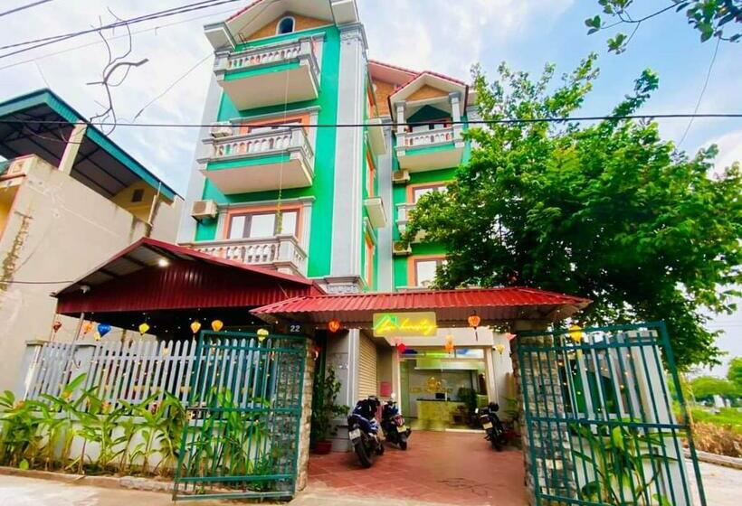 هتل Lion Homestay