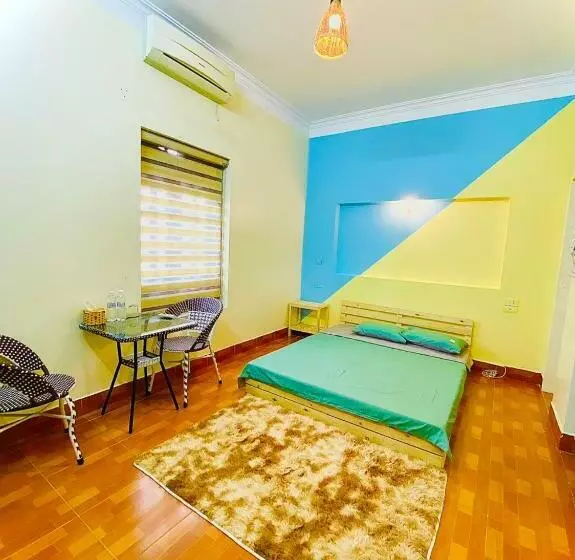 هتل Lion Homestay