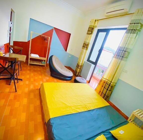 هتل Lion Homestay