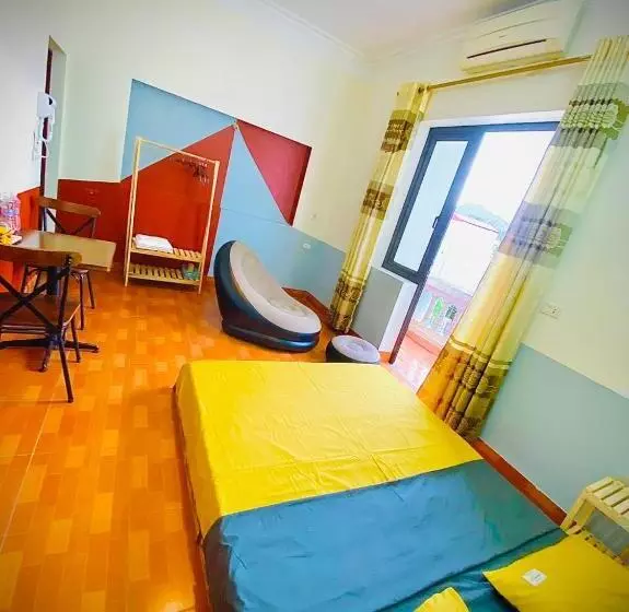 هتل Lion Homestay