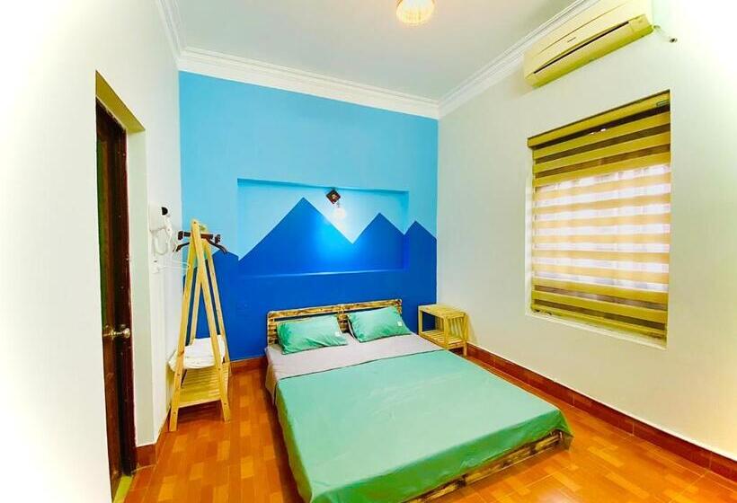 هتل Lion Homestay