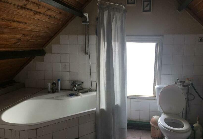 تختخواب و صبحانه Le Fumoir De L  Artisan Guest House