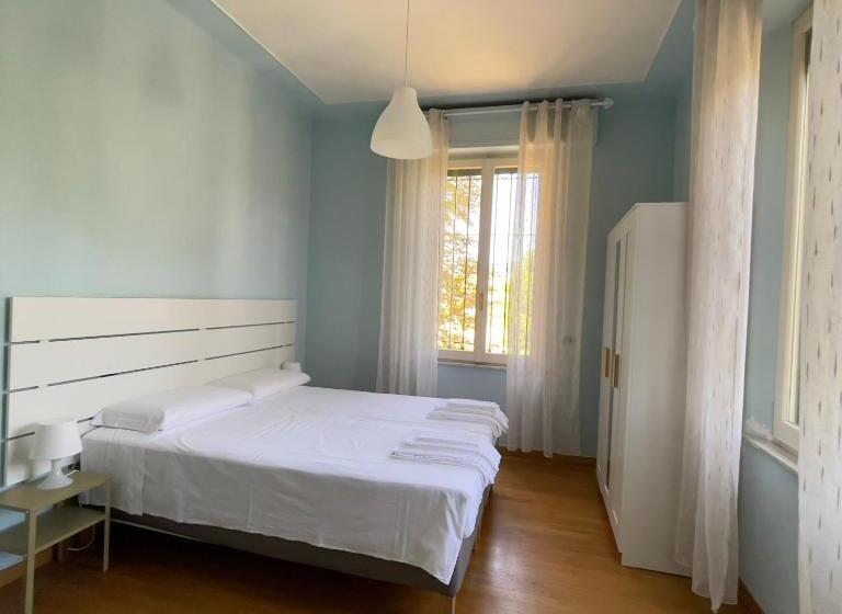 تختخواب و صبحانه Villa Peonia Parma