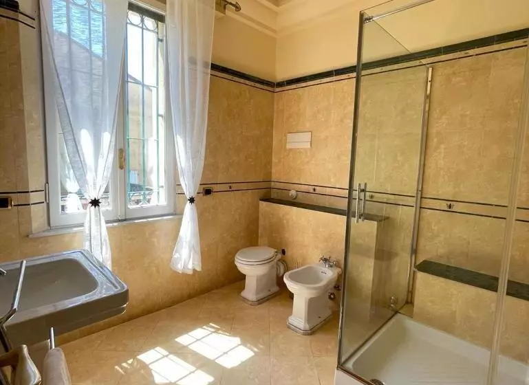 تختخواب و صبحانه Villa Peonia Parma