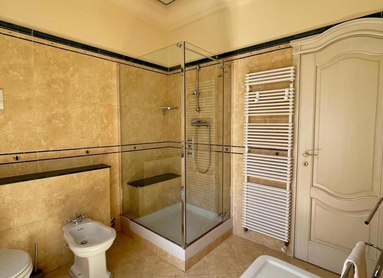 تختخواب و صبحانه Villa Peonia Parma