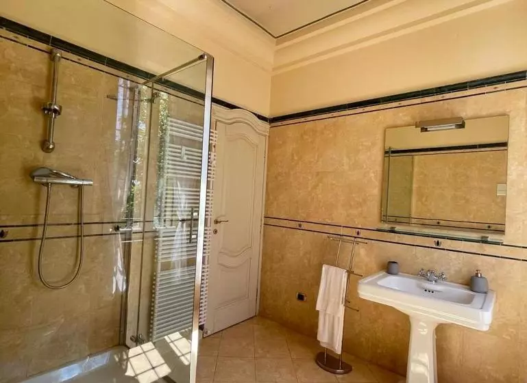 تختخواب و صبحانه Villa Peonia Parma