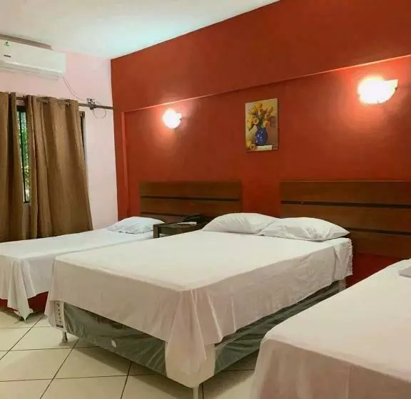 هتل Centro Villarrica   Paraguay