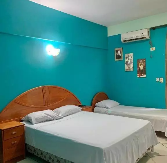 هتل Centro Villarrica   Paraguay